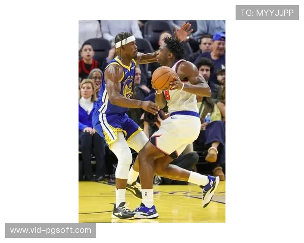 “勇士17分大逆转尼克斯，巴特勒32分率队取两连胜”